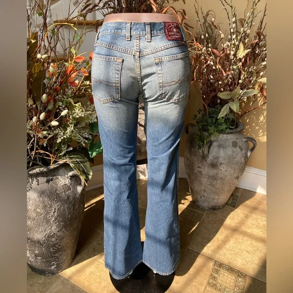 VINTAGE LUCKY BRAND sz 8 (29) "LOWERED PEANUT' BLUE JEANS. - Picture 3 of 7